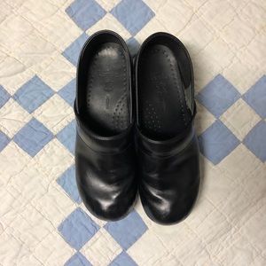 Dansko Professionals - 41 Narrow